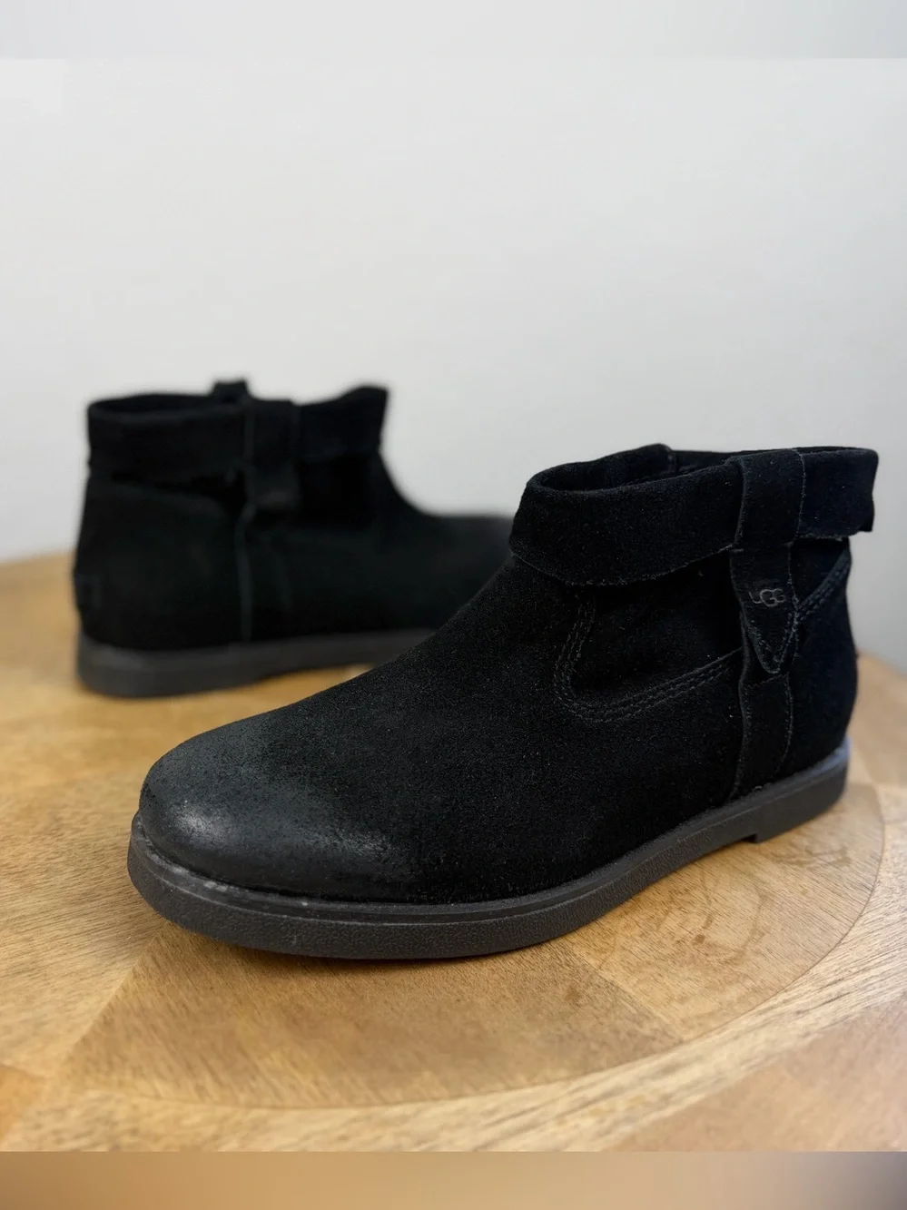 •UGG• Josefene Suede Ankle Bootie Side Zipper Black Cuff
